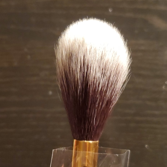 ⛱3/$20 Luxie Pro Precision Tapered Brush (640) - Picture 4 of 4